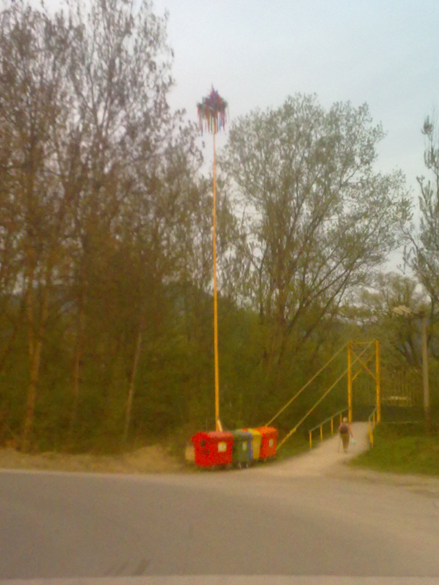 30042010140.jpg
